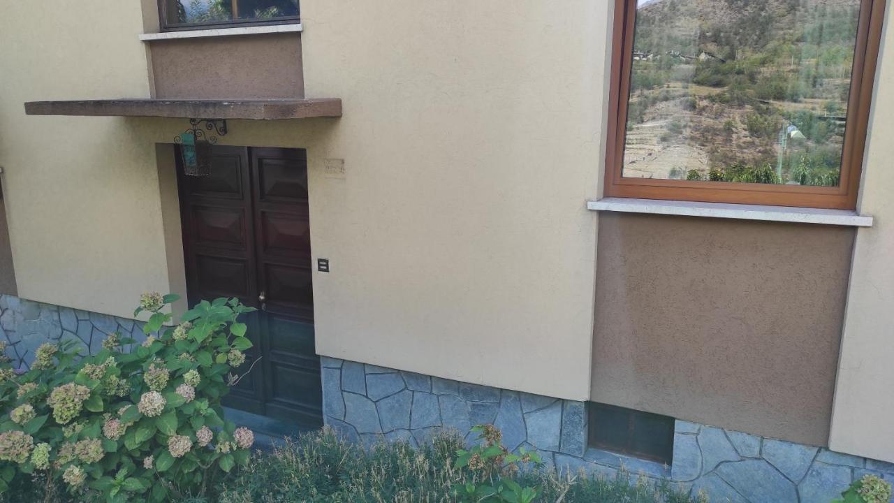 Casabella Silvana Sarre Bagian luar foto